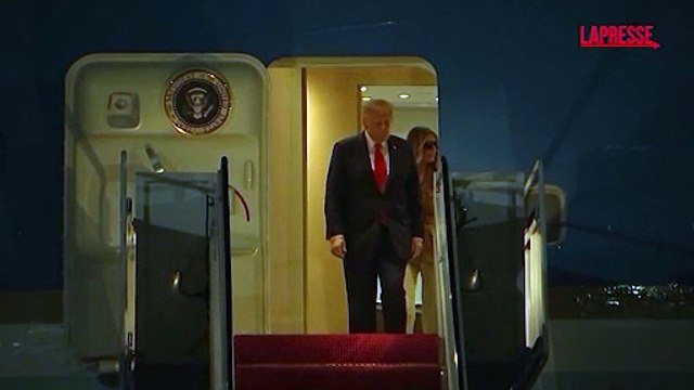 Donald Trump e Melania tornano negli Usa dopo il viaggio di Stato nel Regno Unito