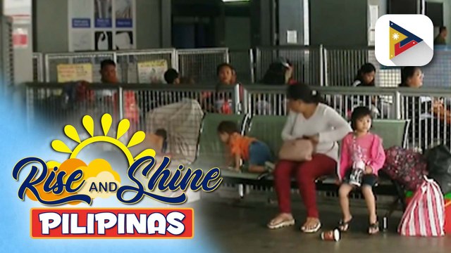 Mga pasahero, tuloy-tuloy ang pagdating sa Manila Northport; 115 na pasahero, na-stranded dahil sa Super Typhoon #NandoPH | Gab Villegas