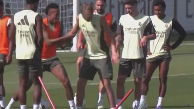 No se pierdan esto de Huijsen y Militao en el entrenamiento: viral al instante