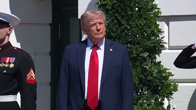 Trump asegura que China aprueba la venta de las operaciones estadounidenses de TikTok