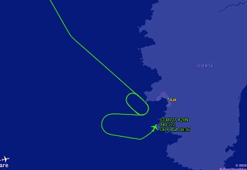 Controlador de tráfego cochila e obriga avião a dar voltas no ar antes de pousar