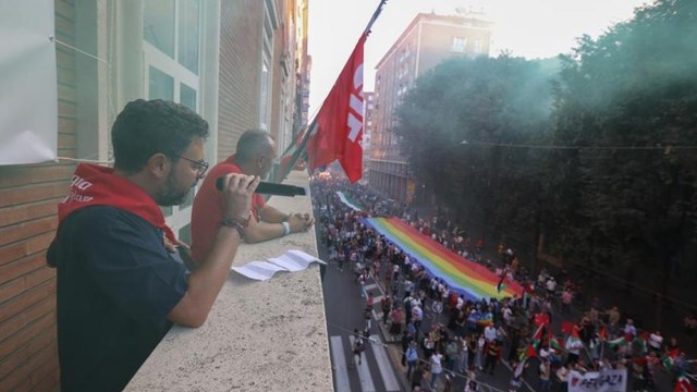 Bologna, il video della manifestazione della Cgil per Gaza: «Sciopero riuscito»