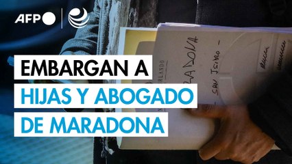 Embargan a hermanas y abogado de Maradona por presunto fraude en manejo de su marca