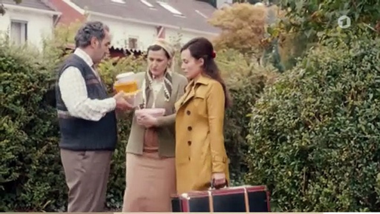 Einmal Hans mit scharfer Soße UT Deutsch