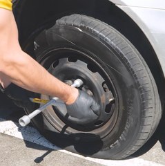 Assurez le bon fonctionnement de votre voiture grâce à ces conseils astucieux 🛠️🚘