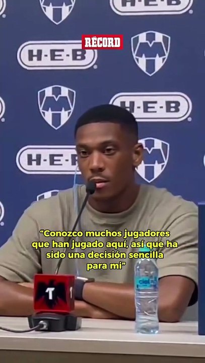 Anthony Martial es presentado y lanza contundente mensaje: 'Estoy listo para jugar'