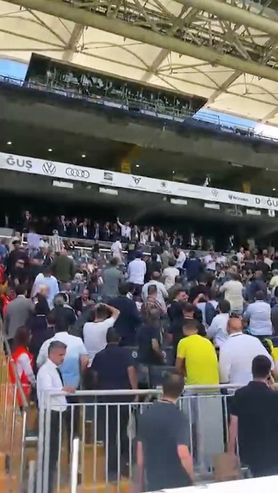 Fenerbahçe Başkan Adayı Sadettin Saran'a coşkulu karşılama!
