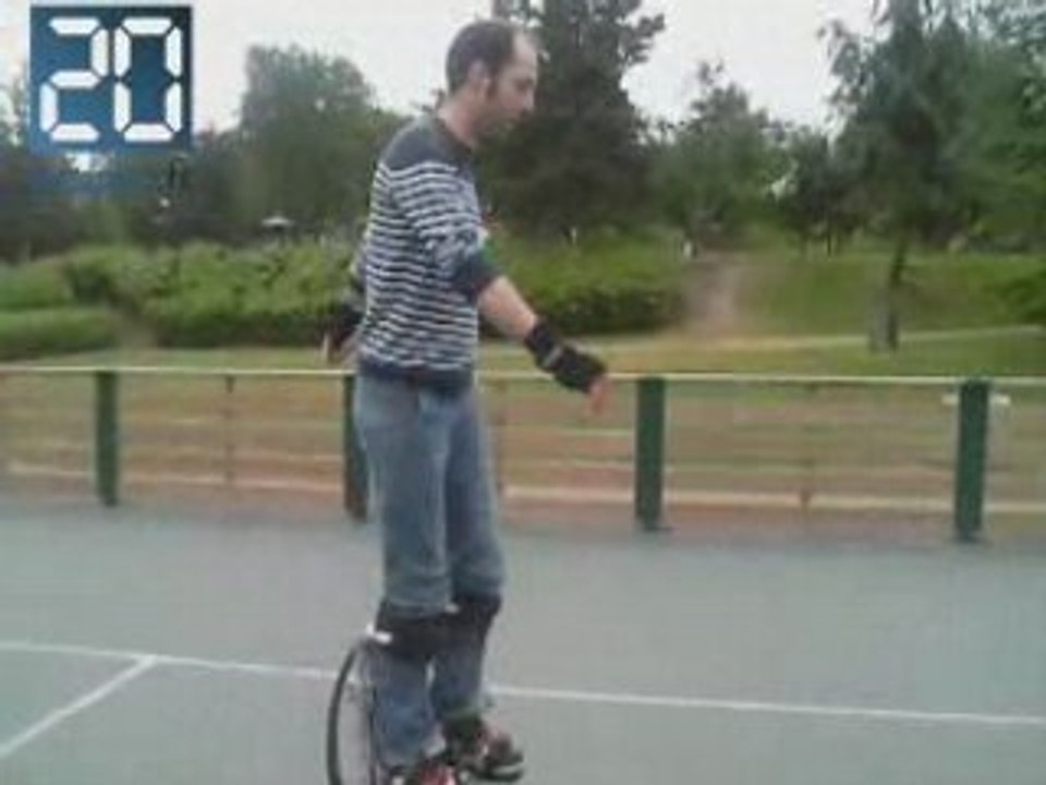 20minutes essaye le Poweriser : les échasses urbaines