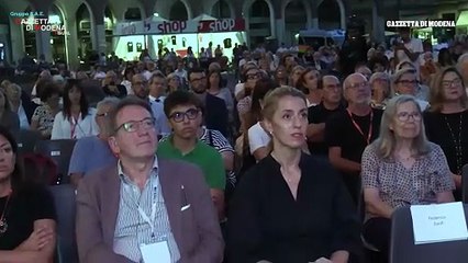 Festivalfilosofia: il ricordo di Michelina Borsari in piazza Grande a Modena