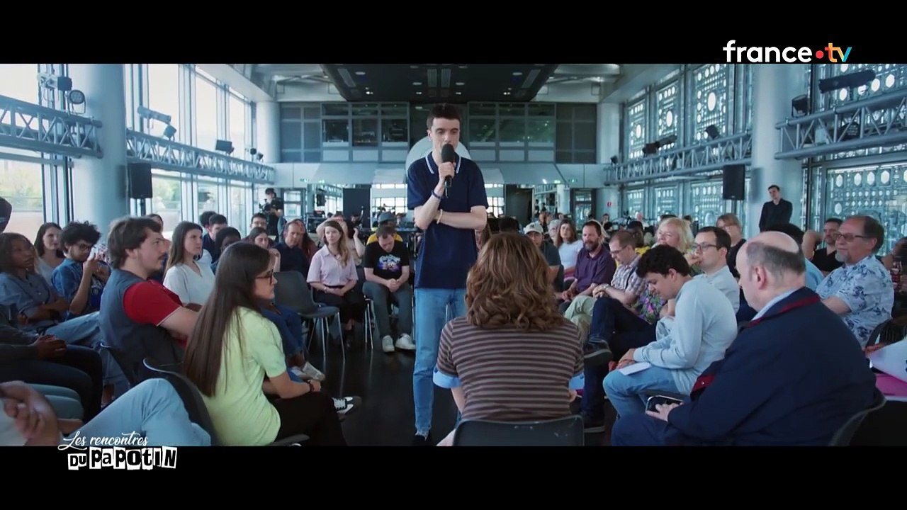 Valérie Lemercier explique pourquoi elle n'a pas d'enfant dans l'émission "Les rencontres du Papotin" sur France 2.