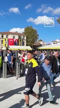 Fenerbahçe Kulübünün olağanüstü seçimli genel kurulunda oy verme işlemi başladı