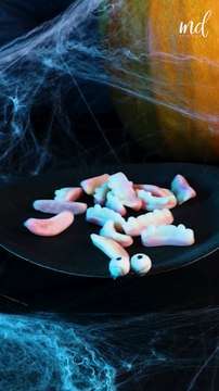 Make your Halloween party scarier with these ideas! 🎃🕷️