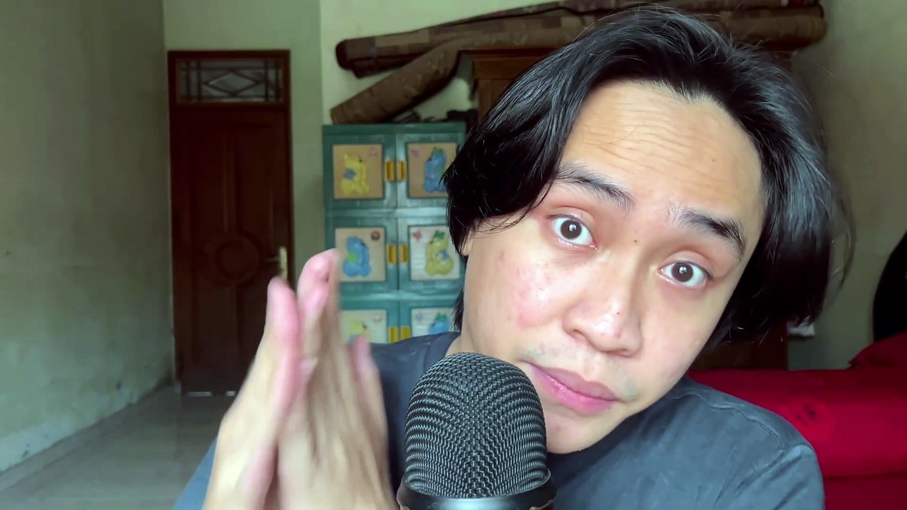 ASMR FAST MOUTH SOUNDS & HAND SOUNDS (Extreme Layered Triggers for Sleep & Tingling)