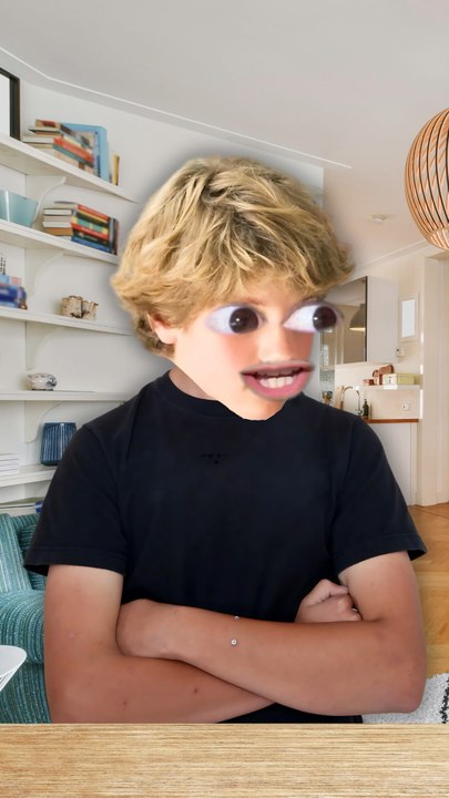 🎮 On a tous un pote comme ça… celui qui corrige tout le monde 😅👉 “Mario c’est pas un jeu, c’est une licence !”Tu valides ou tu fais partie de l’équipe blasée ? 😂🔥