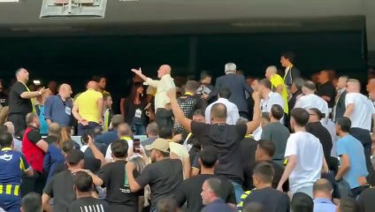 Fenerbahçe'de oy sayımında gerginlik!