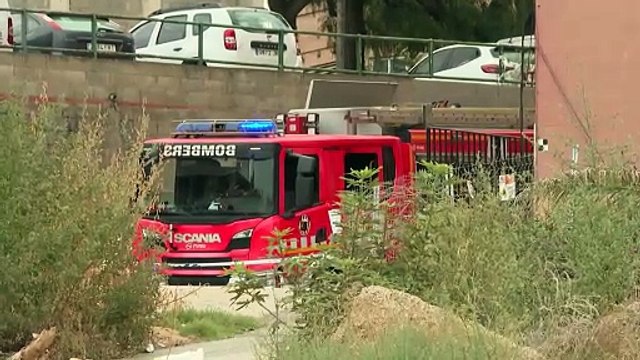 Incendio en un edificio de Torrent precintado y en ruina por daños en la dana deja dos heridos