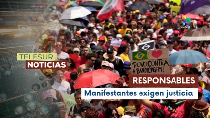 Protestas en Copacabana contra iniciativas del Congreso