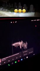 Tesla Mezarlığın Yanından Geçiyor