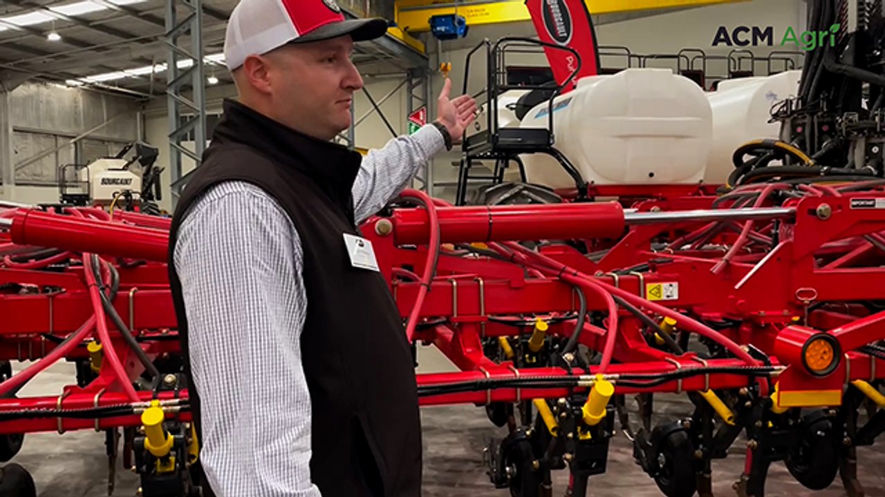 4420 Deep Knife Drill at Bourgault open day