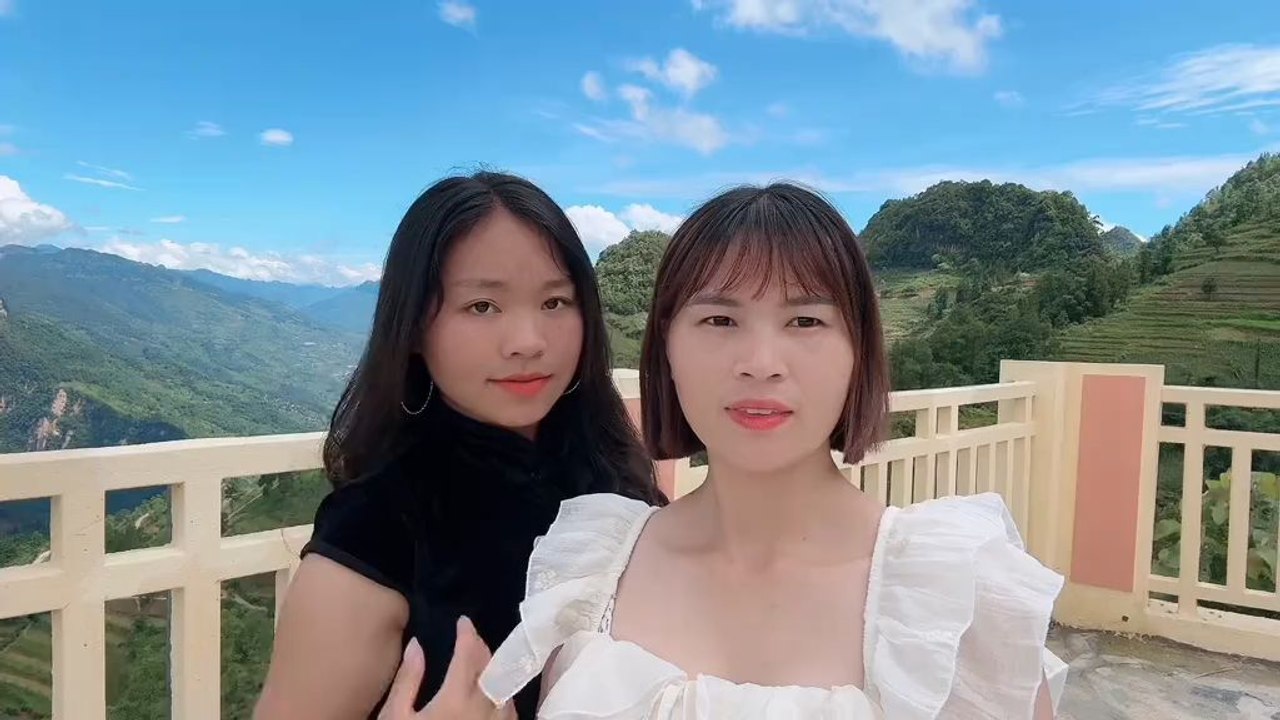 "Mountain Adventure 🏔️ | Exploring Nature with My Friend 🌿"