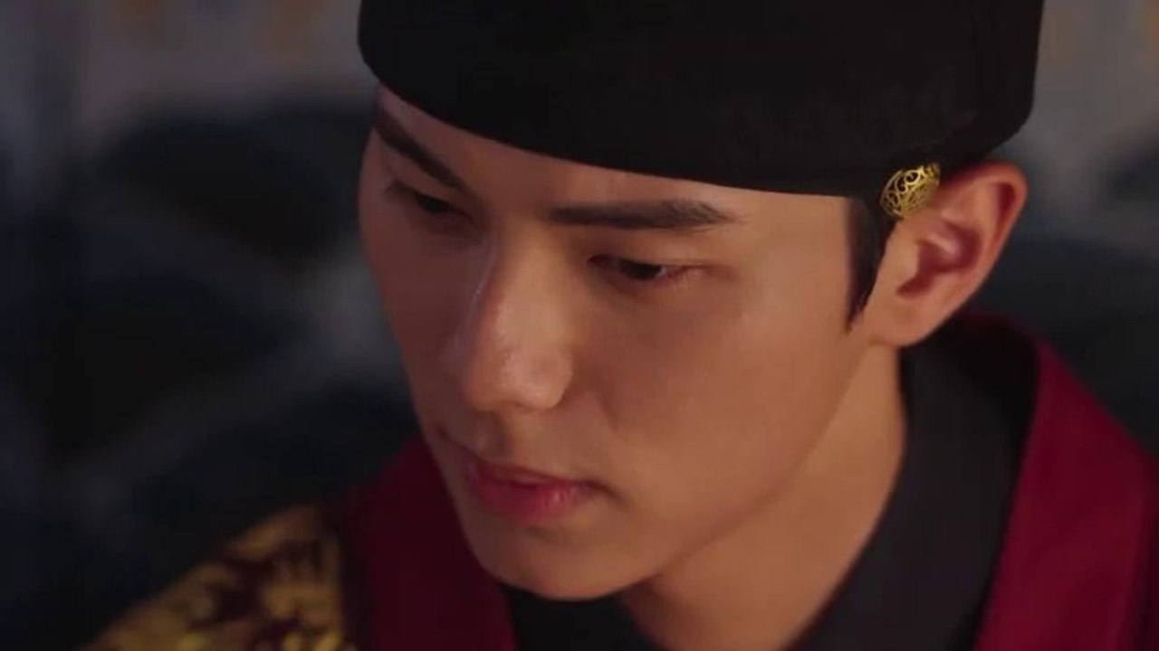 Bon Appetit, Your Majesty Trailer (2) OmeU