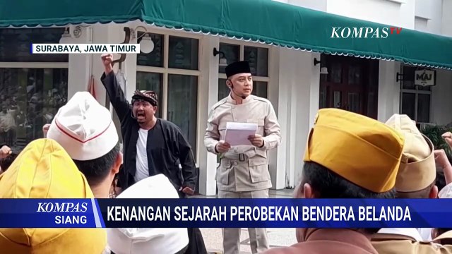 Warga Antusias Saksikan Drama Kolosal Perobekan Bendera Belanda di Hotel Majapahit Surabaya