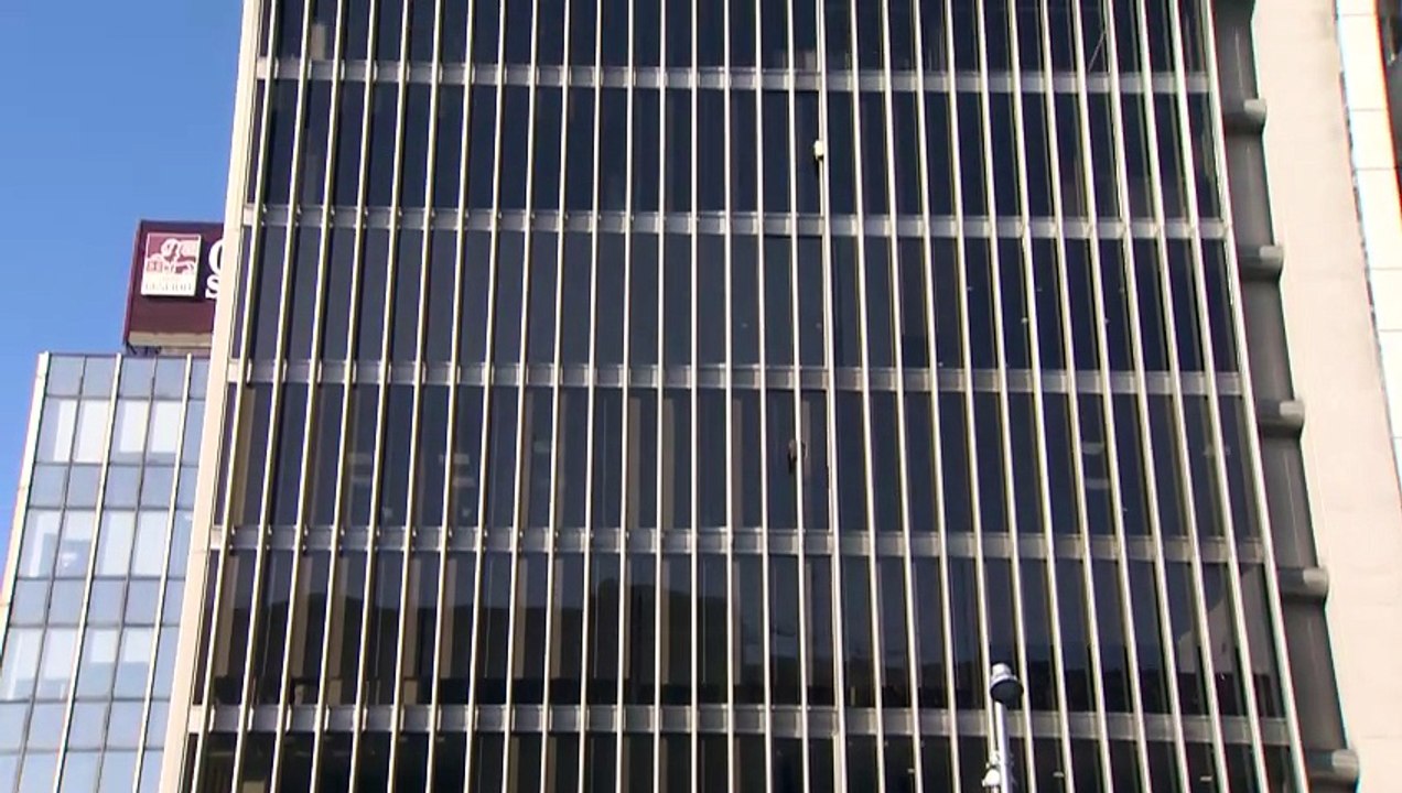 BBVA mejora su OPA sobre Sabadell un 10% y ofrece una contraprestación enteramente en acciones