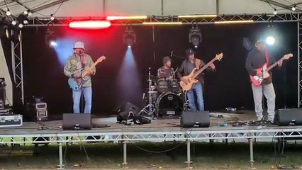 Joe Ninety and the Bucket Hats perform at Newquay Beer Festival