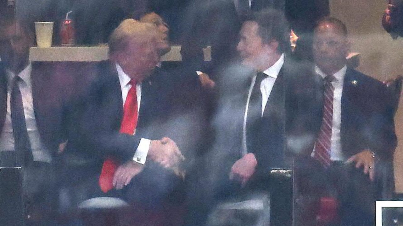 Trump und Musk bei Kirk-Trauerfeier wieder vereint