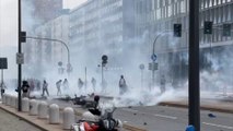 Milano, tensioni corteo Pro Pal. Respinto assalto a stazione Centrale