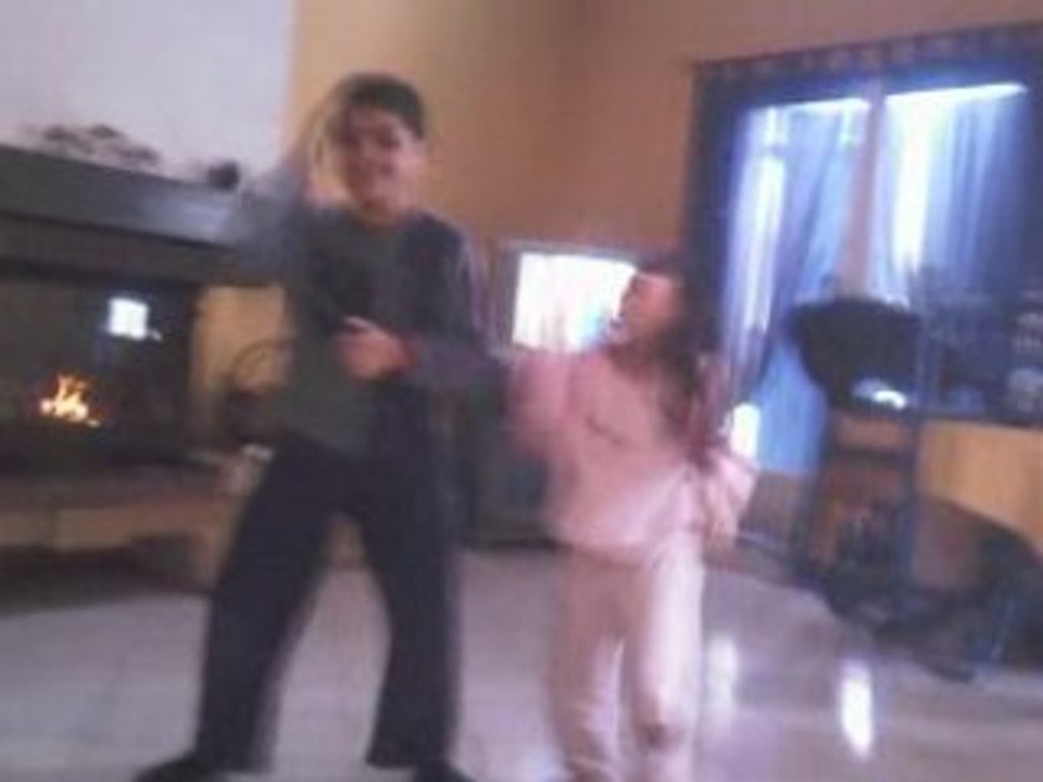 negio et nanè danse la tecktonik