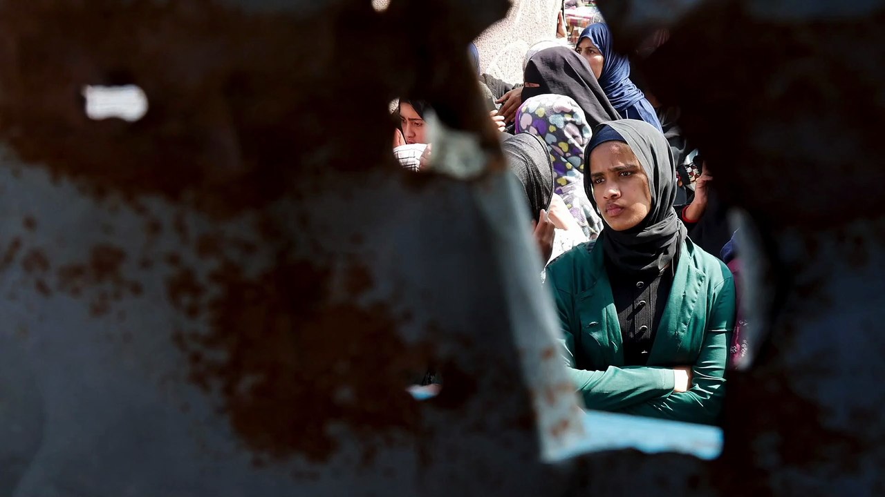 The Jews are Digging Their Graves With Their Own Hands Whilst the Rulers of the Arabs and Muslims Prevent the Islamic Ummah from Burying Them