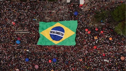 La izquierda brasileña se moviliza en las calles ante una propuesta de amnistía a Bolsonaro
