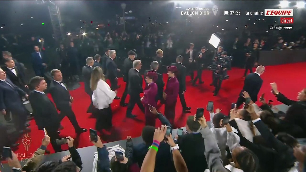 Lamine Yamal et la délégation barcelonaise sur la tapis rouge - Ballon d'Or 2025