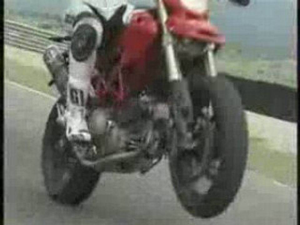 Ruben Xaus auf Ducati Hypermotard