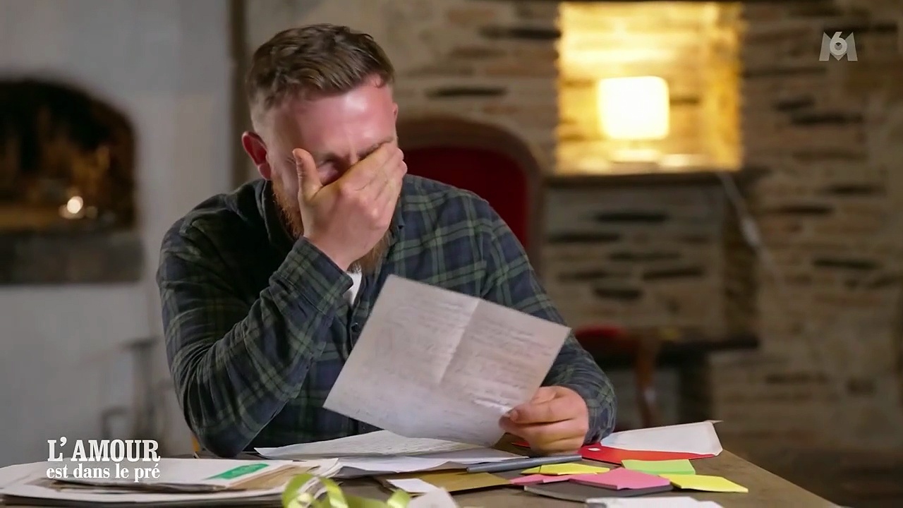 VOICI – L’amour est dans le pré : le rire de Jean-Baptiste amuse les  internautes (ZAPTV)