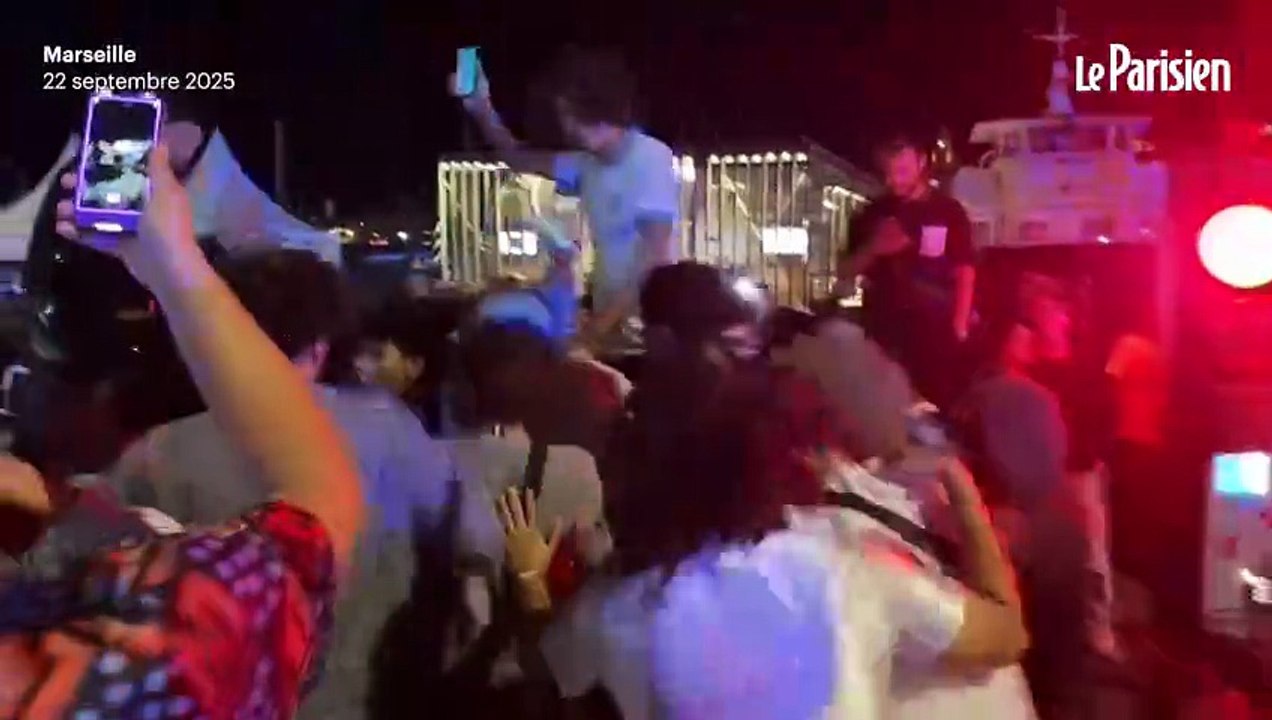 OM-PSG : le Vieux-Port en fusion après la victoire de Marseille