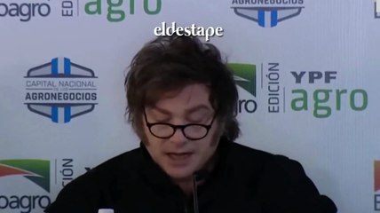 Milei no resiste ni medio archivo