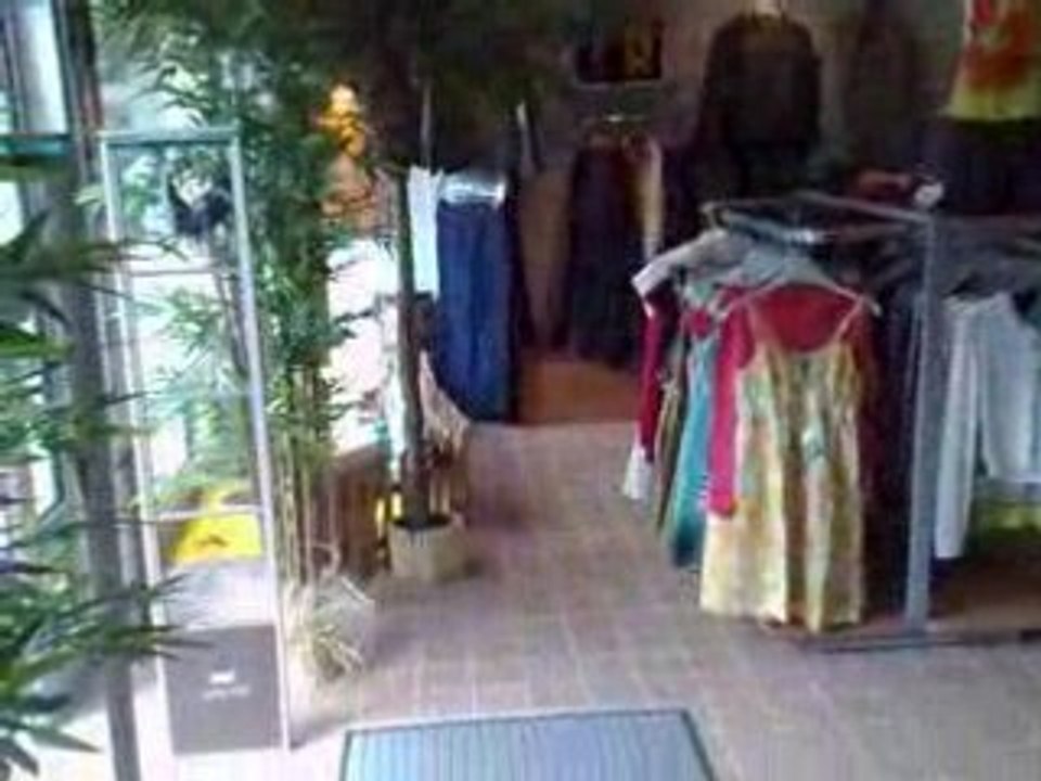 Vidéo du magasin Blue Emotion à Issy les Moulineaux