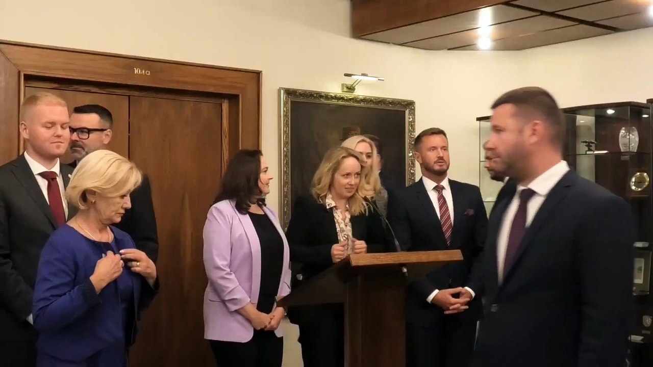 ZÁZNAM: Hlas-SD: Ak by neboli prijaté konsolidačné opatrenia, Slovensko by skrachovalo