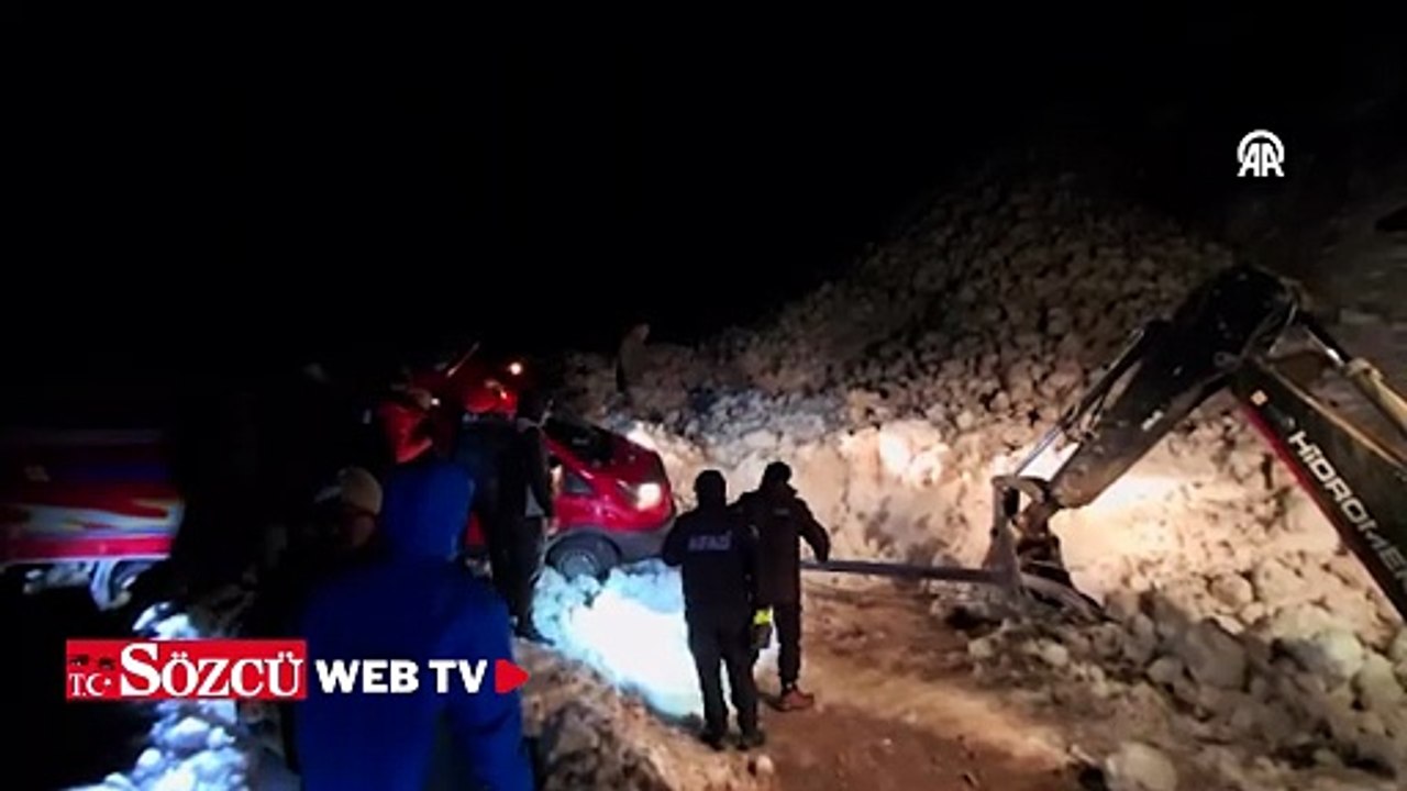 Çığ nedeniyle mahsur kalan 15 kişi kurtarıldı