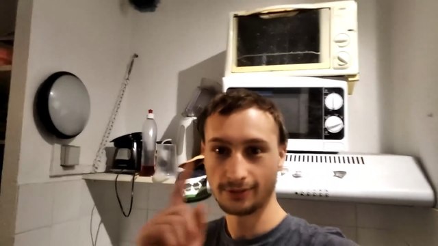 J'ai regardé How Business Grows in Kenya: Winemaking, Investments & | Maclear et d'autres vidéos