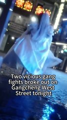 To escape pursuit, she seeks help from a ruthless mafia boss, but he falls for her and spoils her!