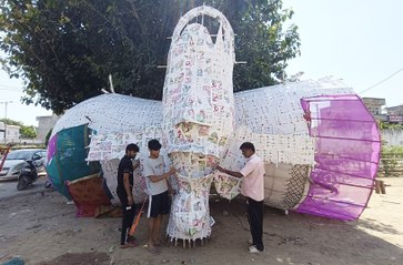 दशहरा उत्सव की तैयारी: दशहरे के लिए रावण के पुतले हो रहे तैयार