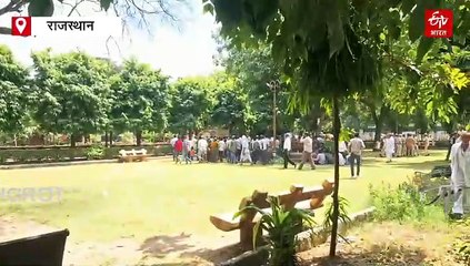 सीएम के आने से पहले लोगों ने रास्ता रोक कर किया प्रदर्शन, पुलिस ने किया हल्का बल प्रयोग