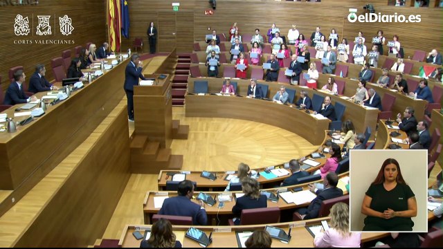 La izquierda recuerda en silencio en las Corts valencianas ante Mazón las 229 víctimas de la dana