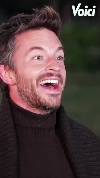 🇬🇧✨ Ambiance star à la London Fashion Week ce lundi 22 septembre : le défilé Burberry à Hyde Park a vu débarquer Sir @eltonjohn, @jbayleaf, et le couple glamour @jasonstatham & @rosiehw, tous posant avec style avant le show. Un mélange parfait de musiq