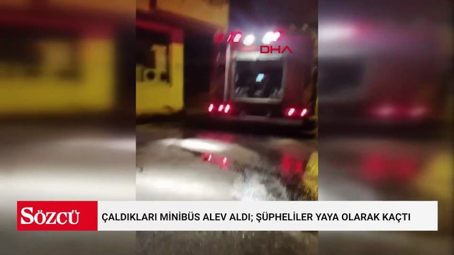 Avcılar'da çaldıkları minibüs alev aldı; şüpheliler yaya olarak kaçtı