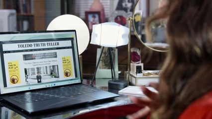 The Paper ｜ Esmeralda Teaches a Crash Course on Journalism