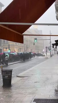 Sciopero e Mobilitazione Sindacale a Milano: Sostegno al Popolo Palestinese e Protesta contro l'Invasione a Gaza